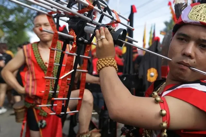 Cara Melestarikan Tradisi Adat Nusantara