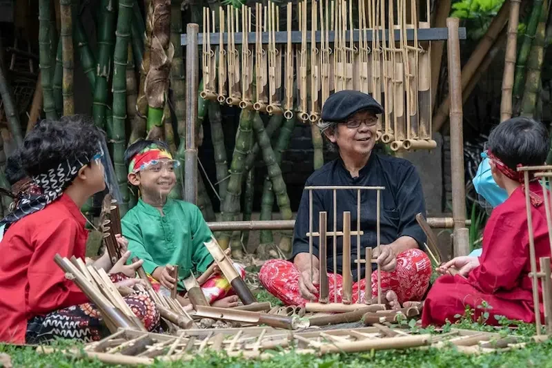 Cara Sederhana Melestarikan Warisan Budaya Lokal