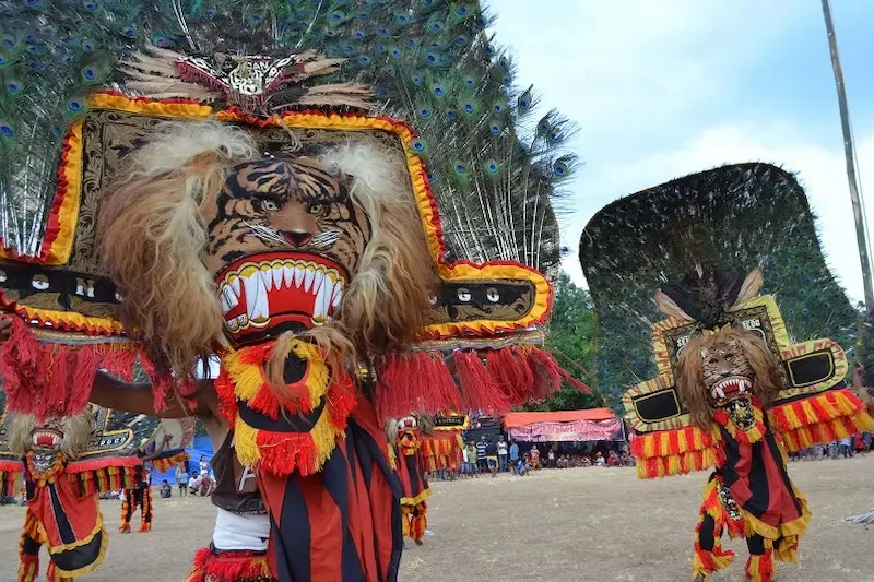 Pentingnya Melestarikan Warisan Budaya