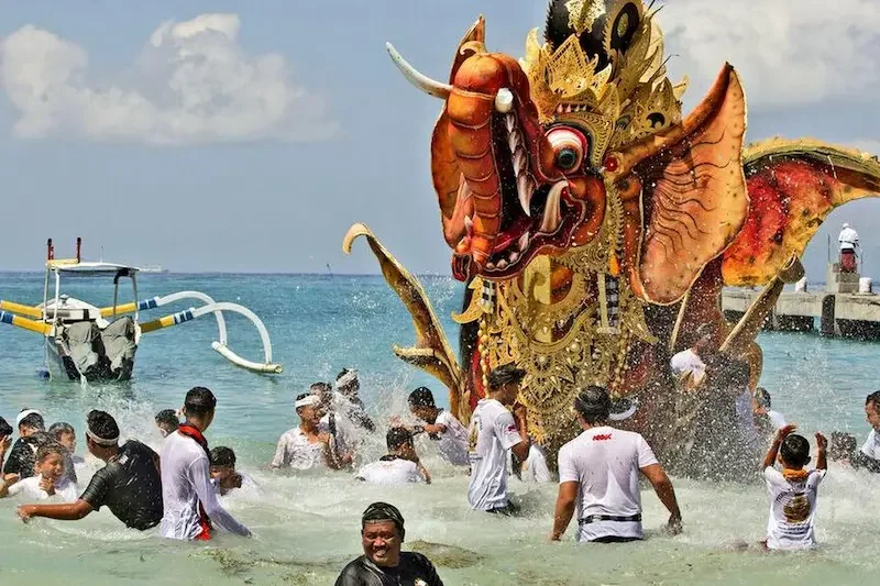 Upaya Pelestarian Upacara Adat di Era Modern