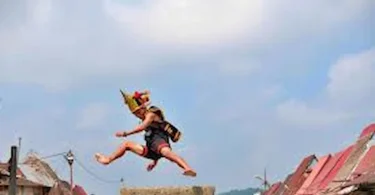 contoh tradisi daerah indonesia