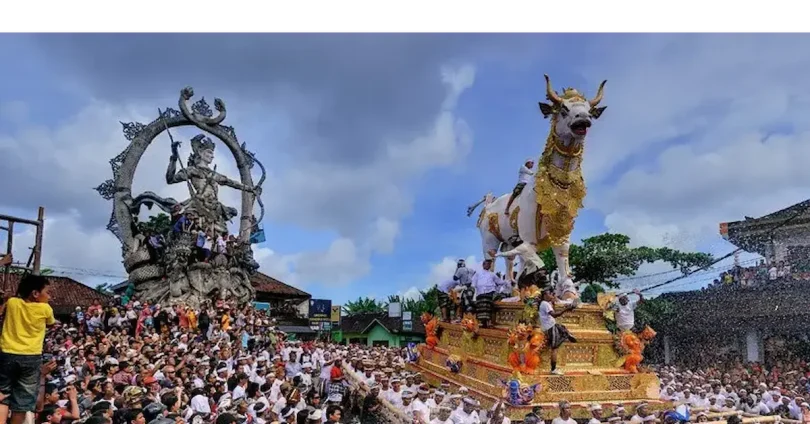 upacara adat indonesia